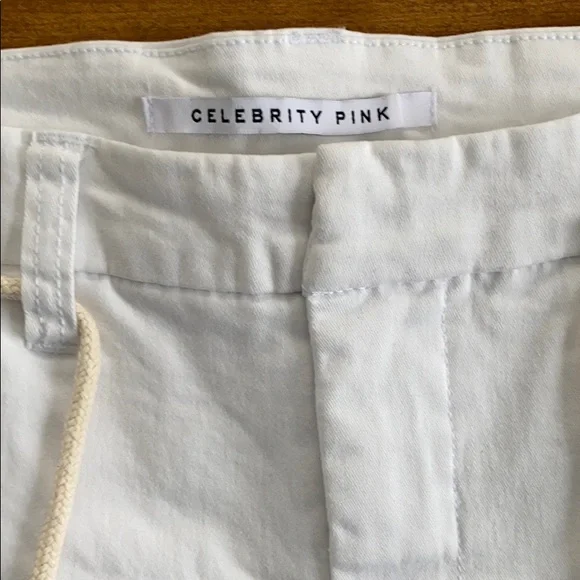 NWT Celebrity Pink size 7 white pants distressed raw hem ankles boho festival - Picture 2 of 9